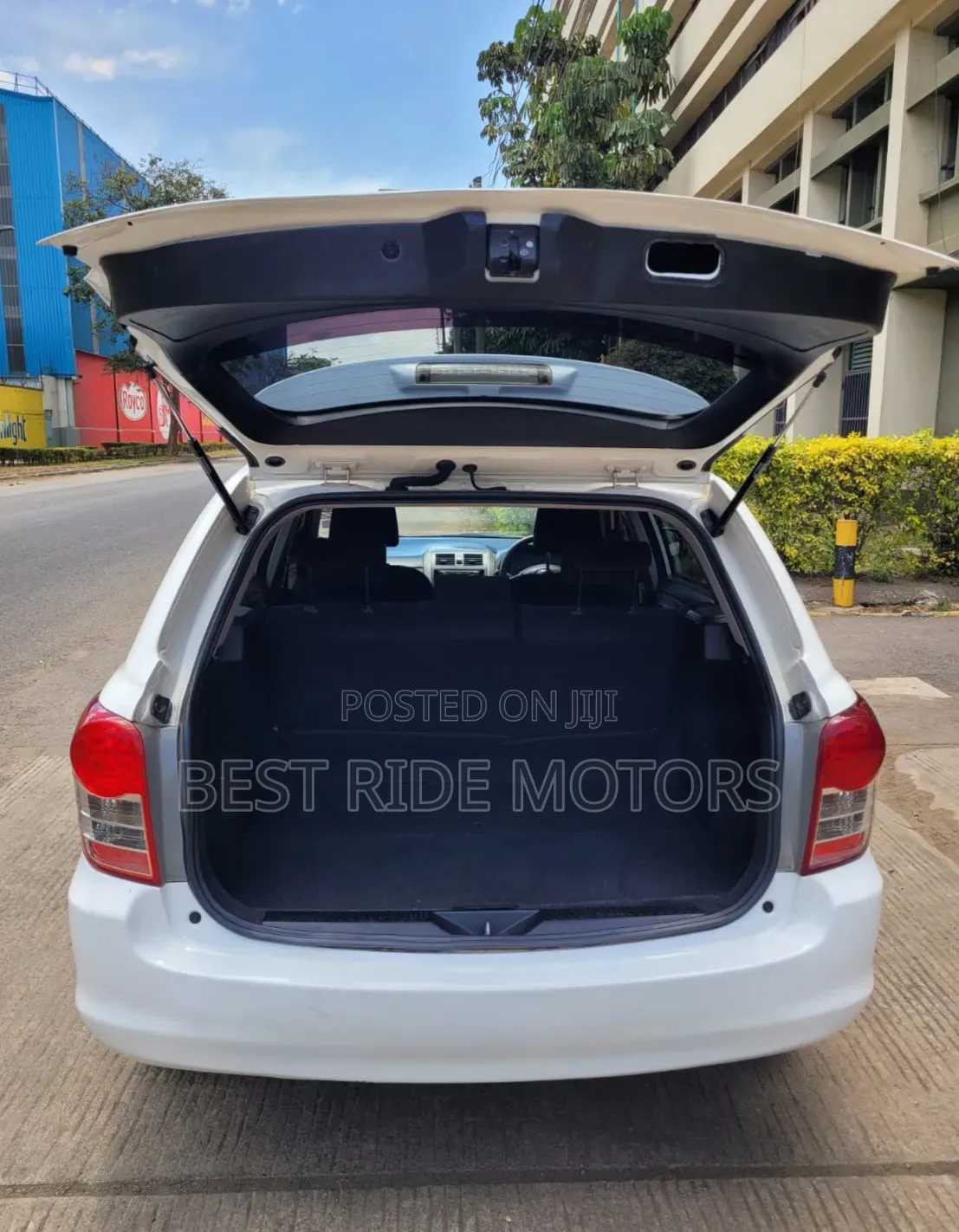 Toyota Corolla Fielder 1.5 Petrol FWD 2012 Pearl