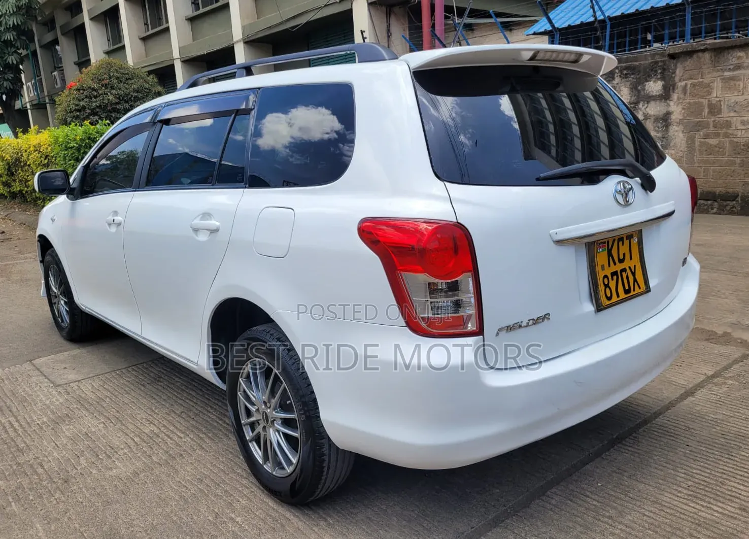 Toyota Corolla Fielder 1.5 Petrol FWD 2012 Pearl