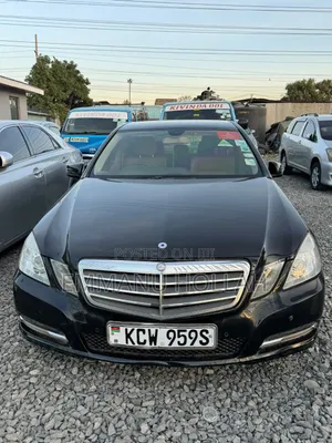Mercedes-Benz E250 2012 Black