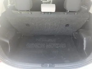 Toyota Vitz 2014 White