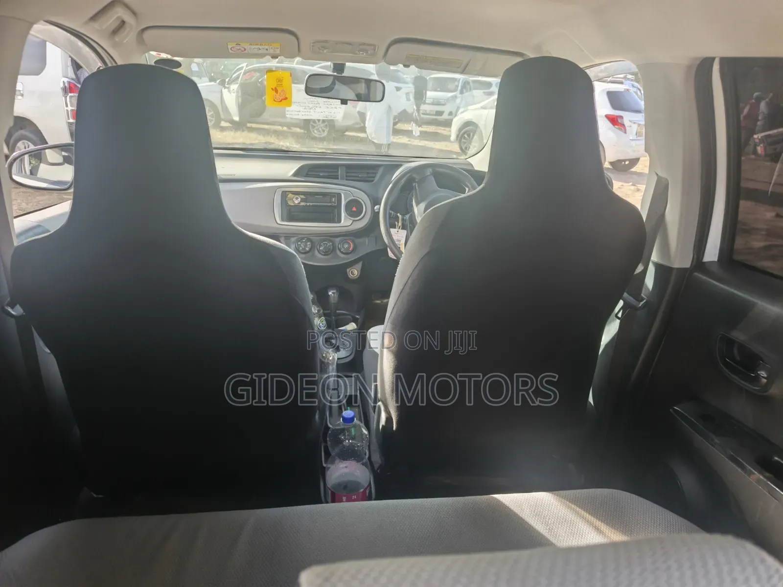 Toyota Vitz 2014 White