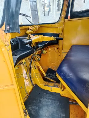 Piaggio Scooter 2018 Yellow