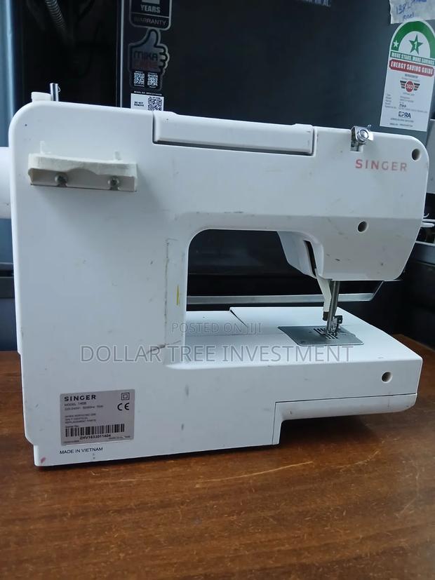 Singer Sewing Machine - thumbnail 2