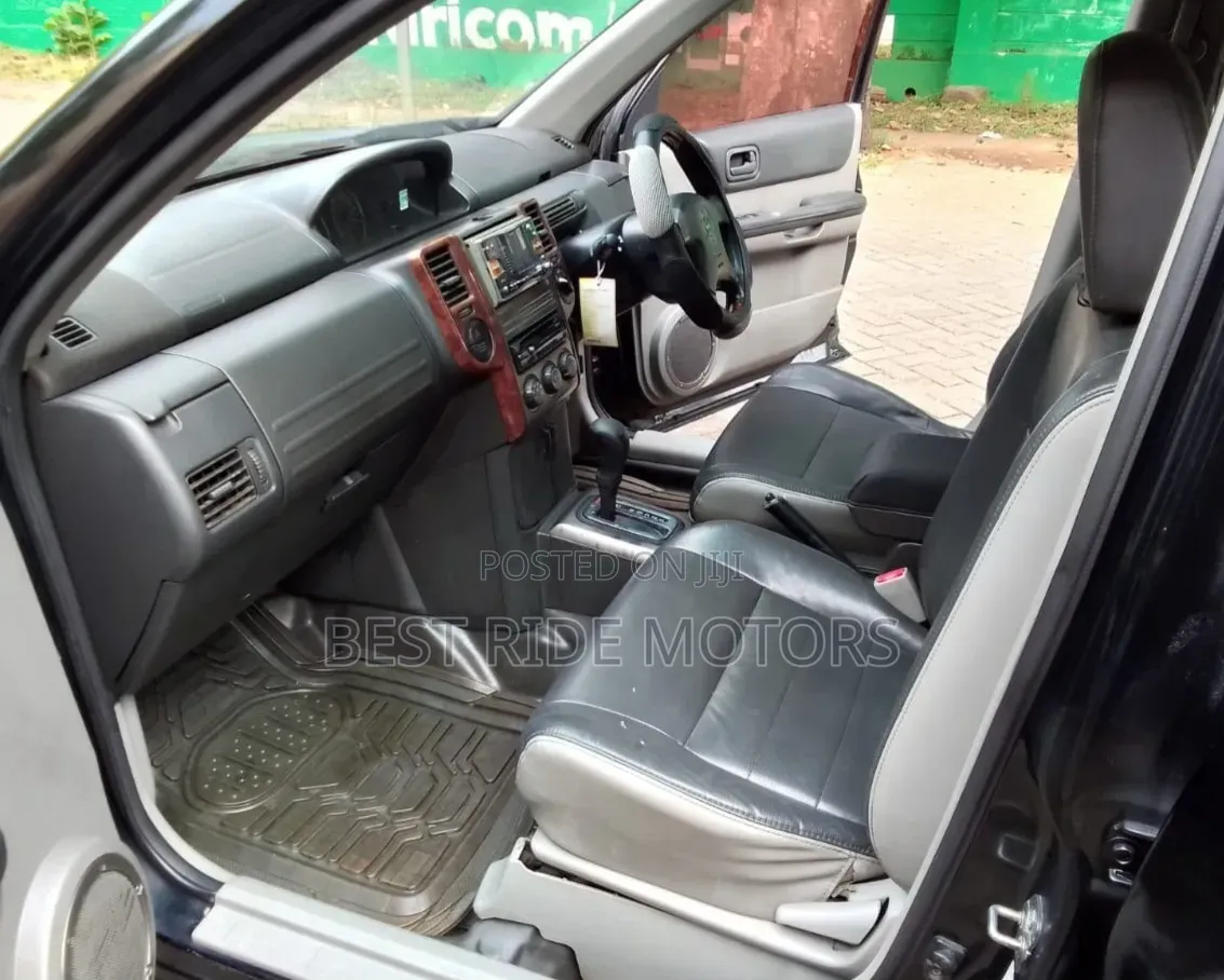 Nissan X-Trail 2.0 2005 Black