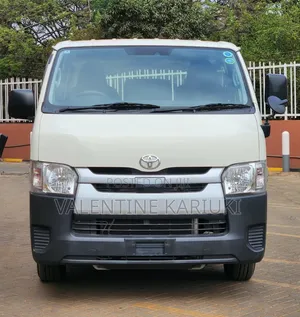 Toyota Grand HiAce 2002 White