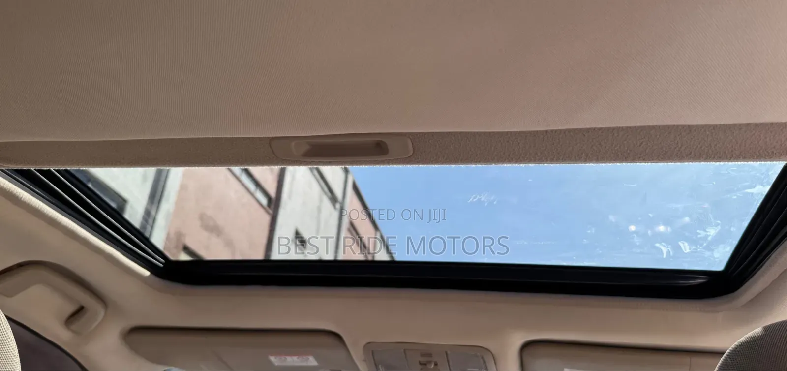Toyota Vanguard 2008 White