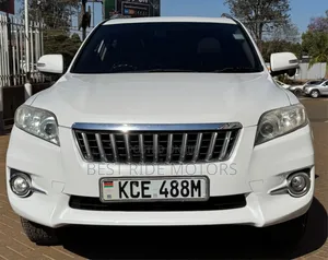 Toyota Vanguard 2008 White