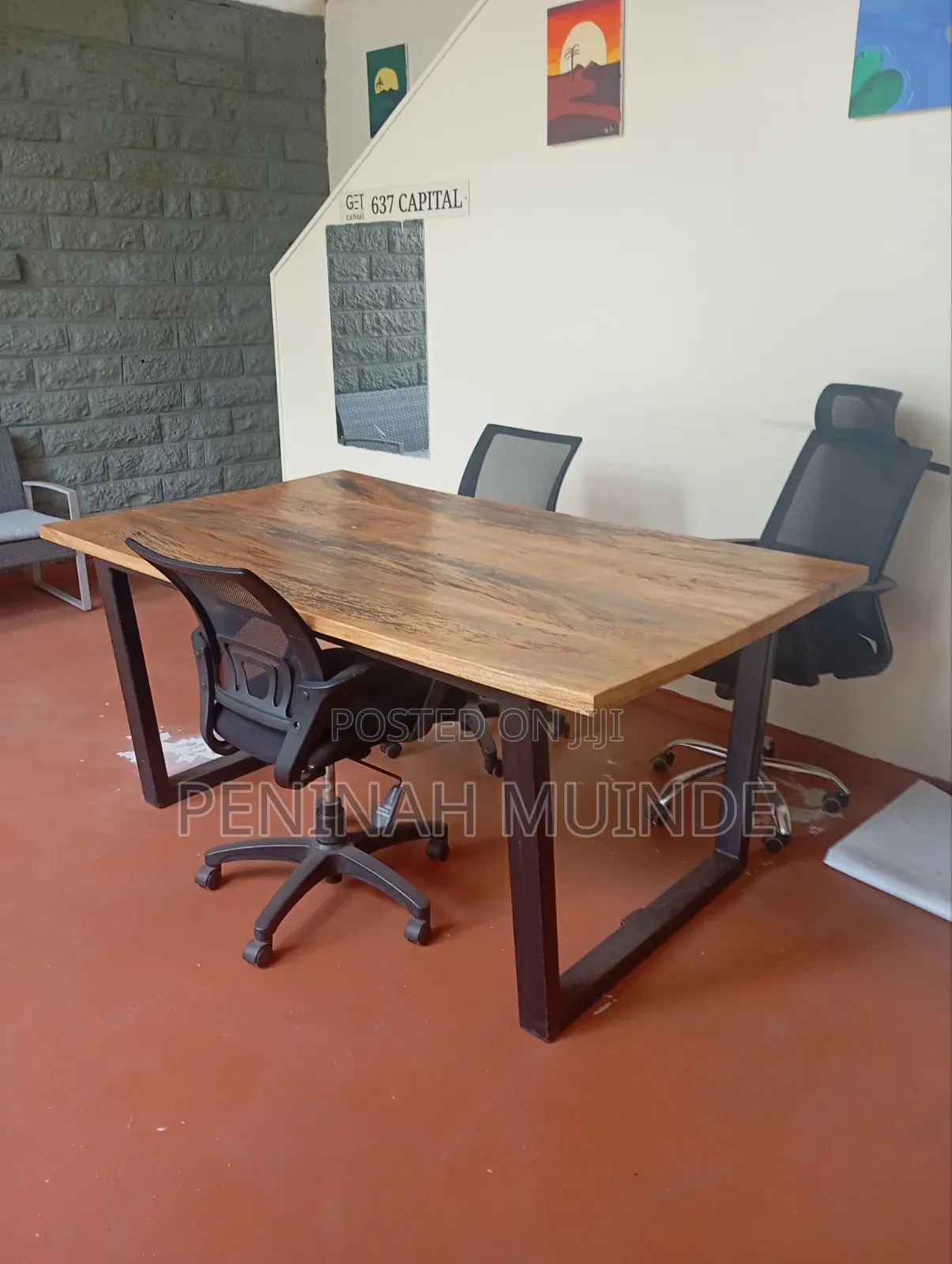 Selling Office Furnitures
