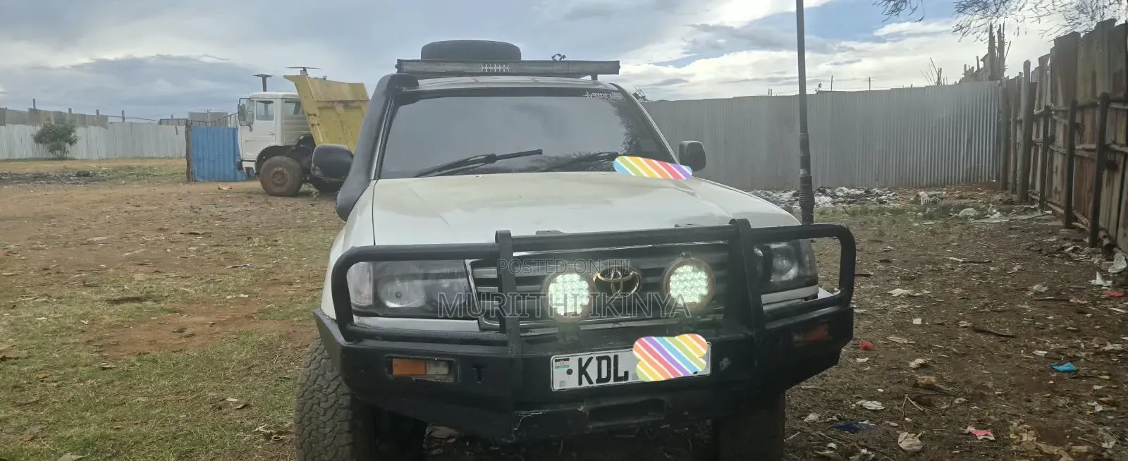 Toyota Land Cruiser 2004 White