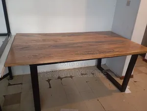 Selling Office Furnitures