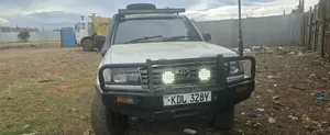 Toyota Land Cruiser 2004 White