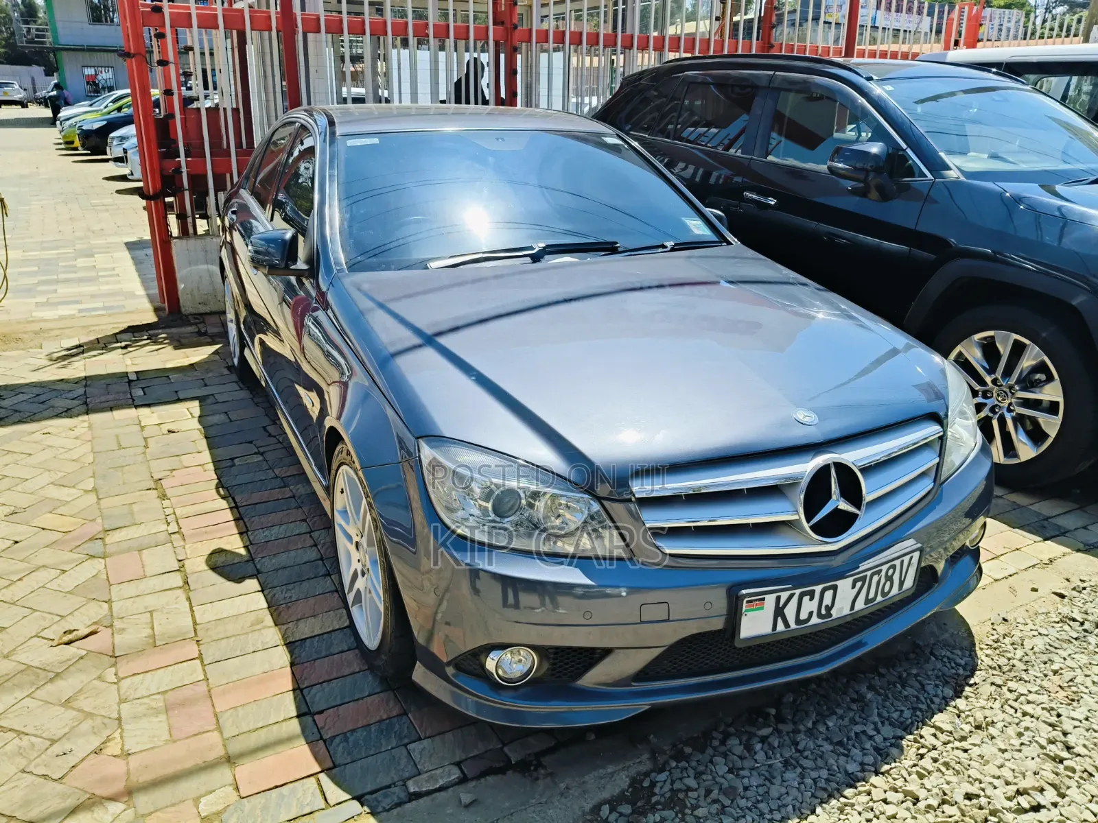 Mercedes-Benz C200 2012 Gray