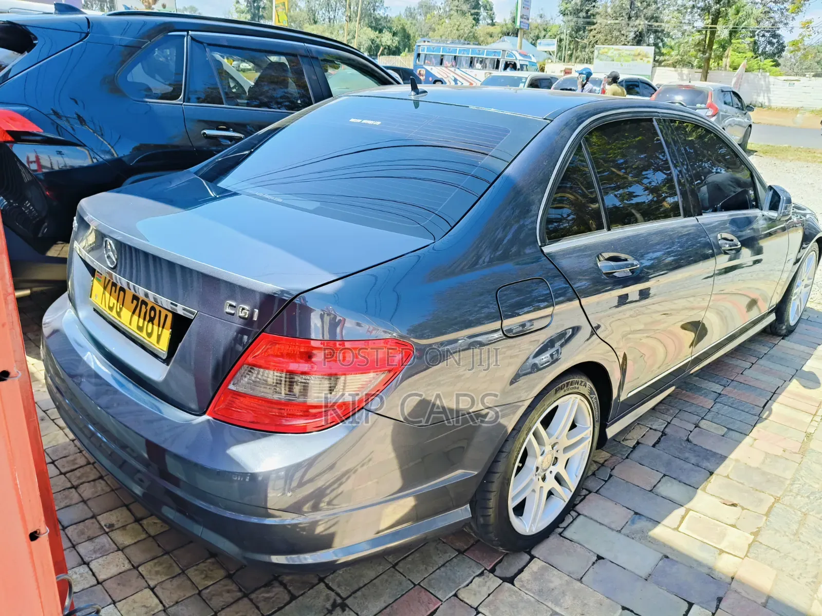 Mercedes-Benz C200 2012 Gray
