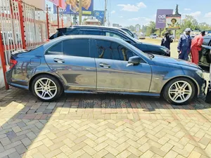Mercedes-Benz C200 2012 Gray