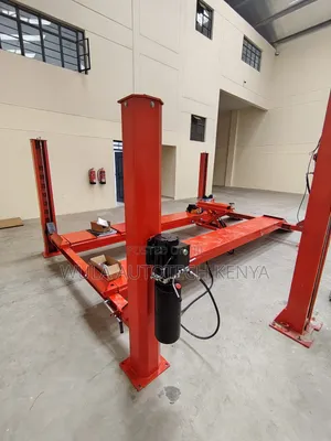 Professional and Durable Workshop Equipment 4post Carlift Machine