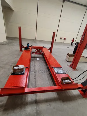 Working Perfectly With 4post Carlift 4tns Machine Sunshine Italy