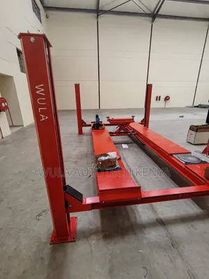 Turning Into Modern Garage With 4post Carlift Machine Sunshine Italy