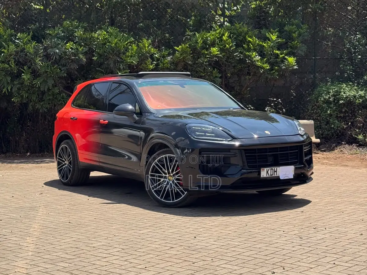 Porsche Cayenne 2015 Black