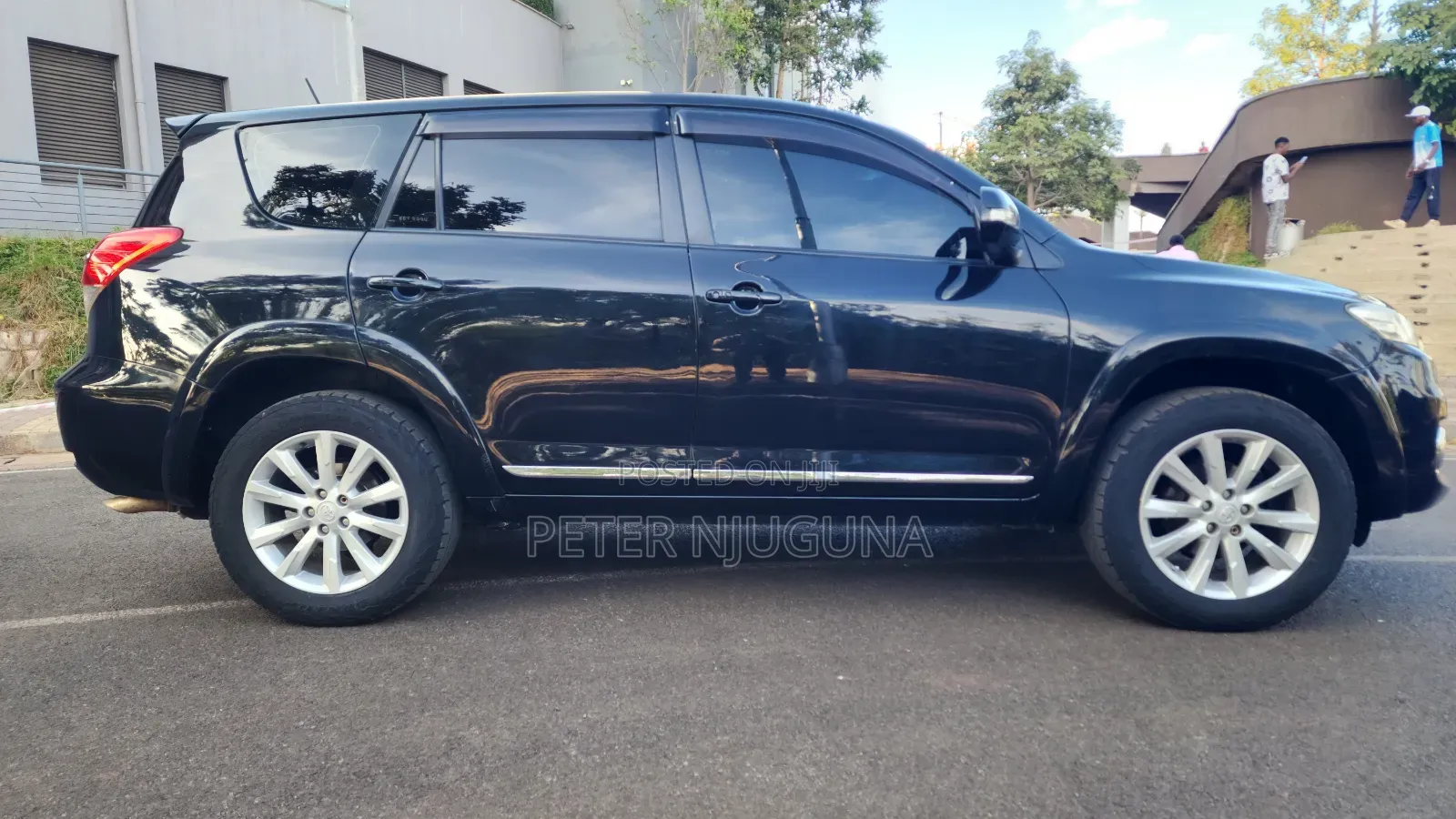 Toyota Vanguard 2012 Black