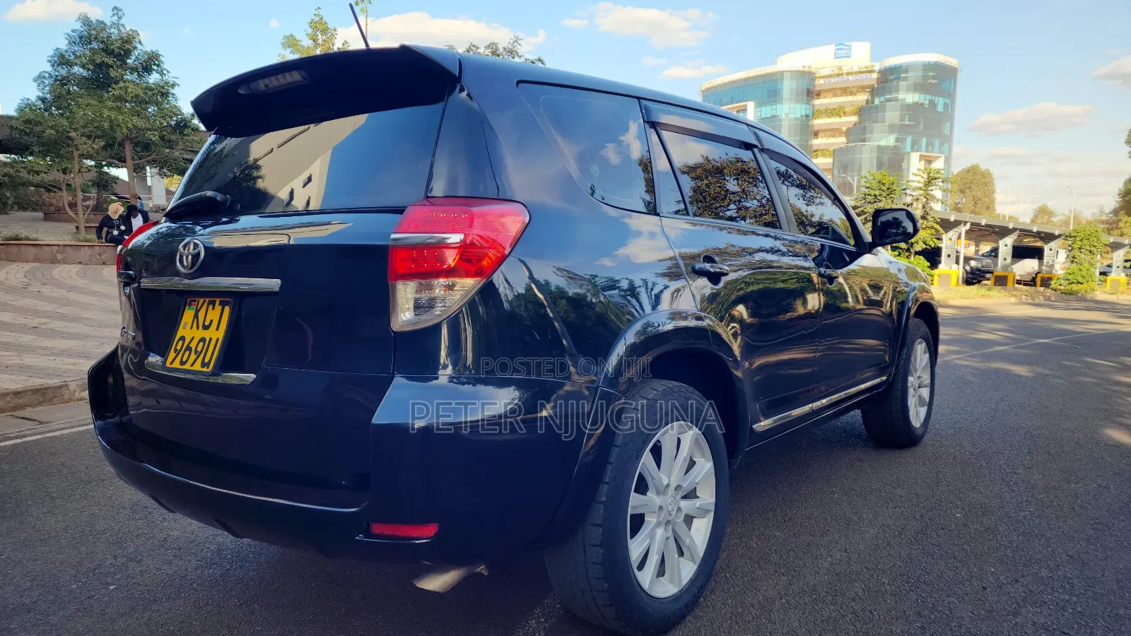 Toyota Vanguard 2012 Black