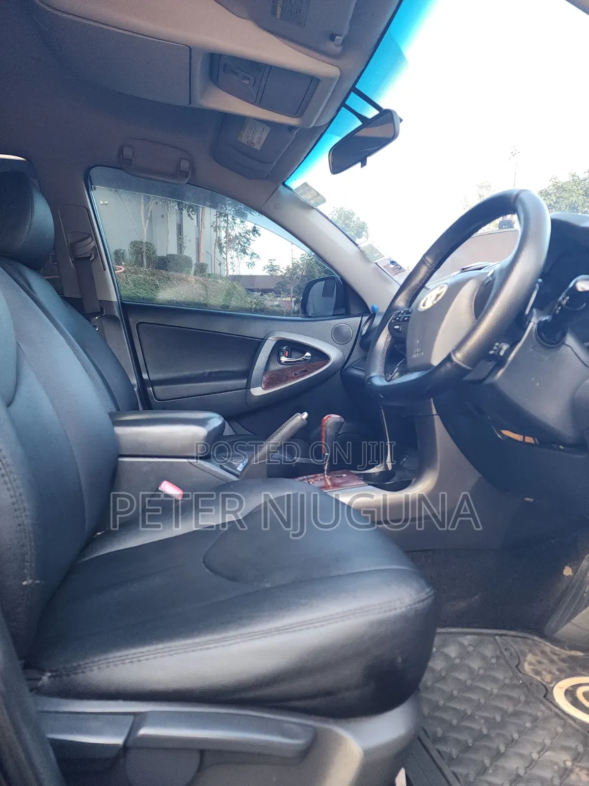 Toyota Vanguard 2012 Black