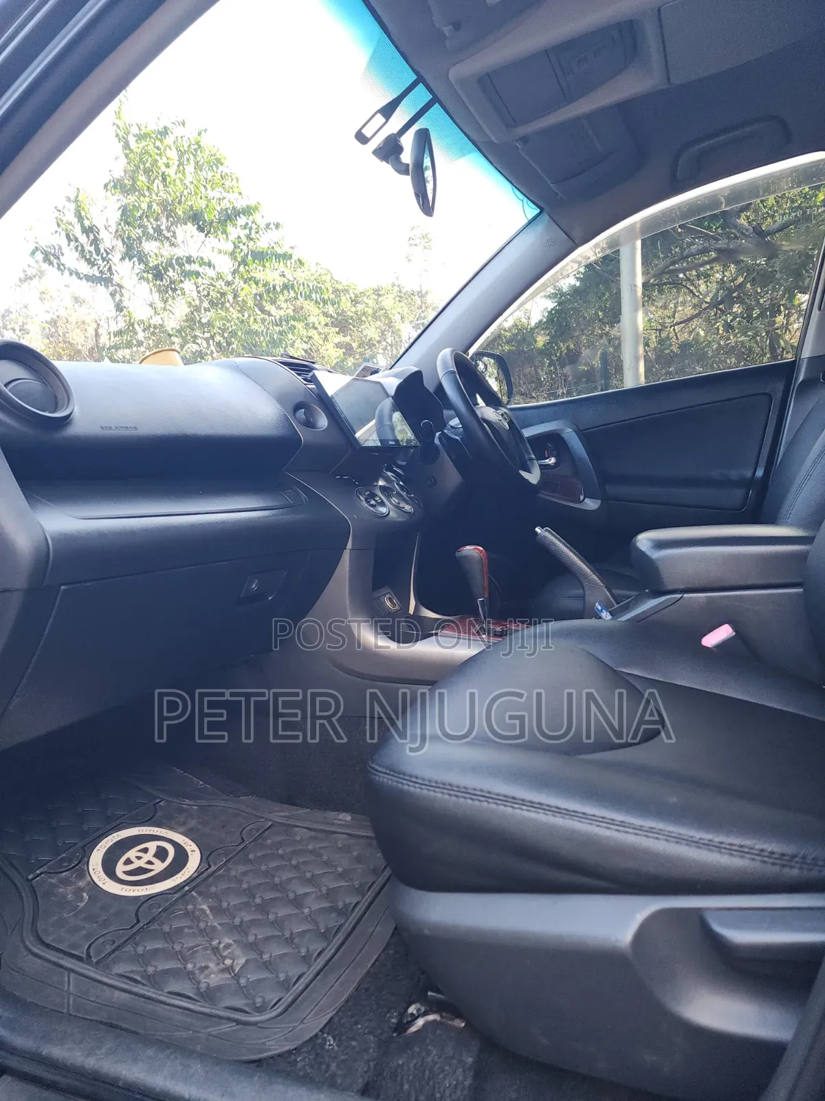 Toyota Vanguard 2012 Black
