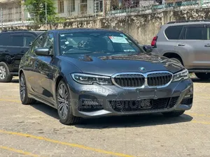 BMW 320i Sedan RWD 2020 Gray
