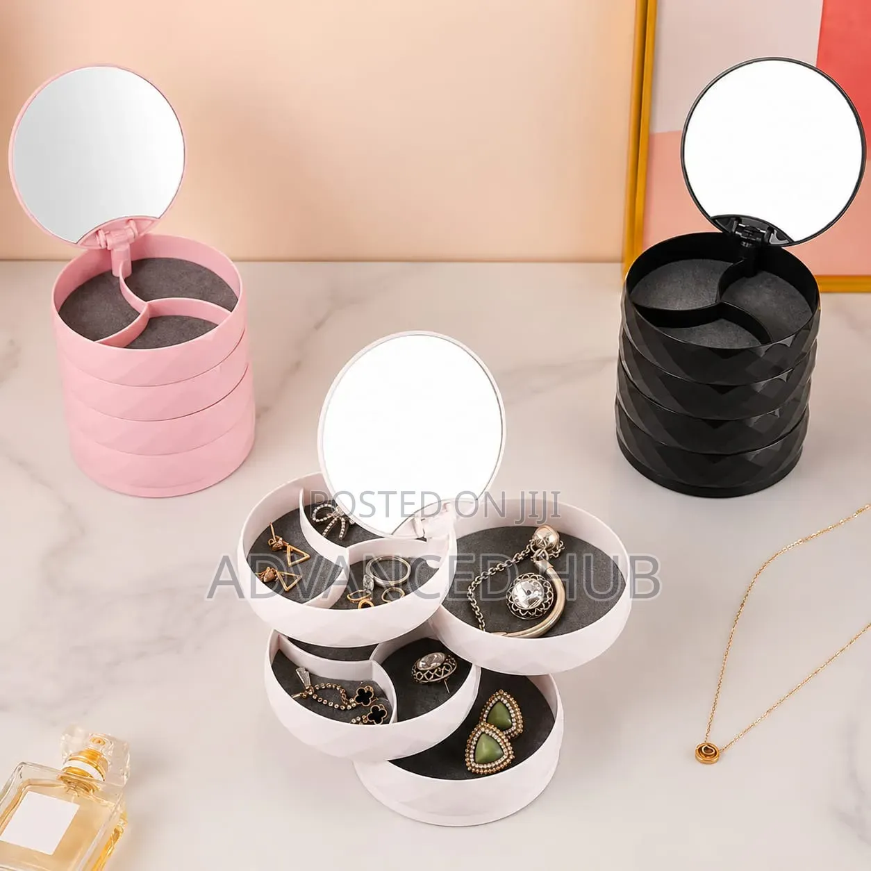 Diamond Pattern Rotating Jewellery Organizer With Mirror