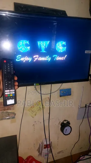 CTC 32 Inch Smart Android TV - Netflix Youtube - Free Wall Mount