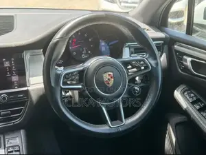 Porsche Macan Base 2019 White