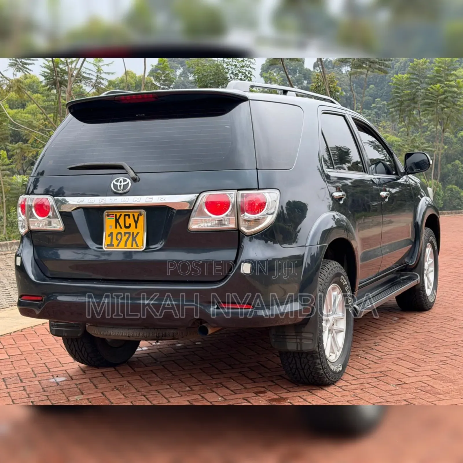 Toyota Fortuner 2013 Black