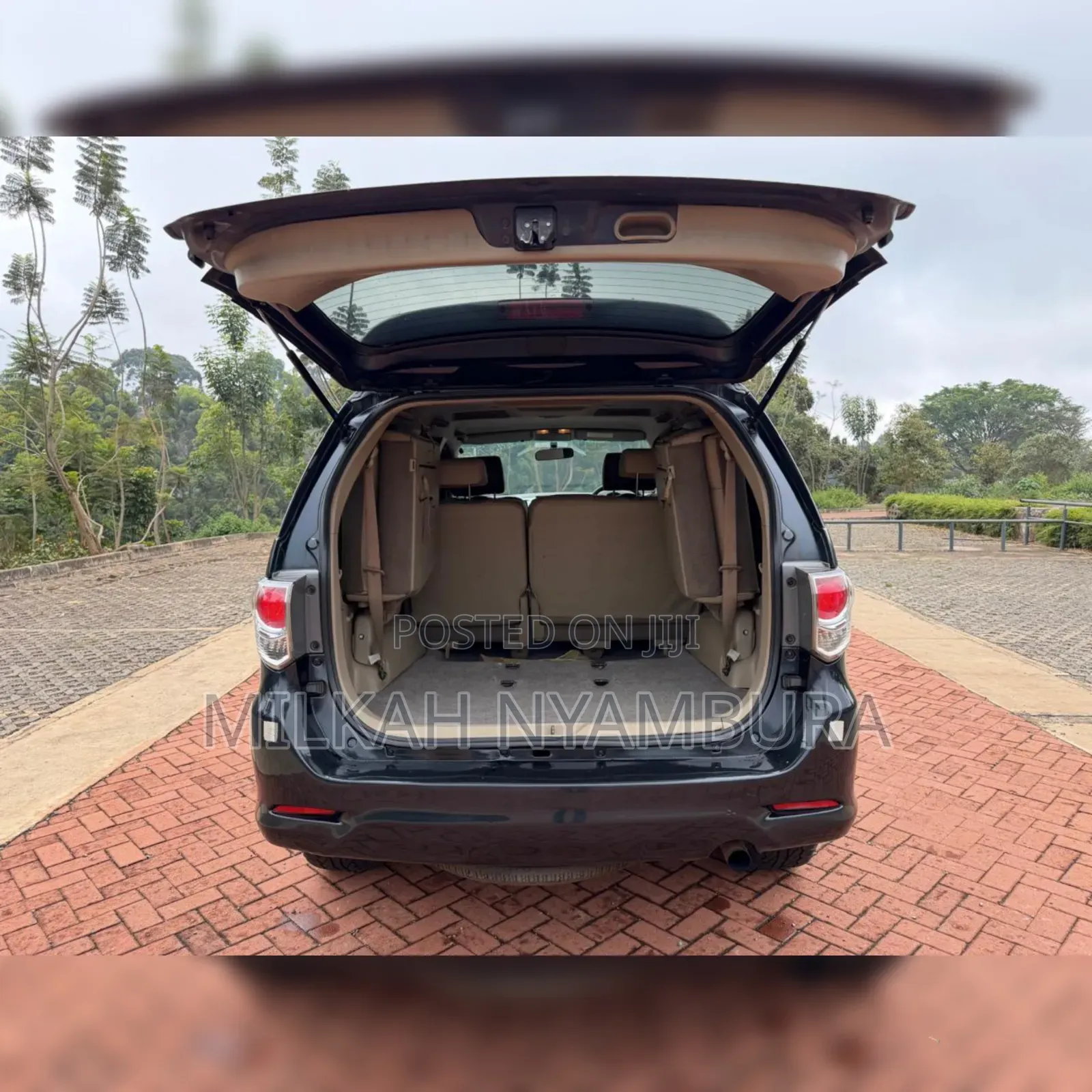Toyota Fortuner 2013 Black