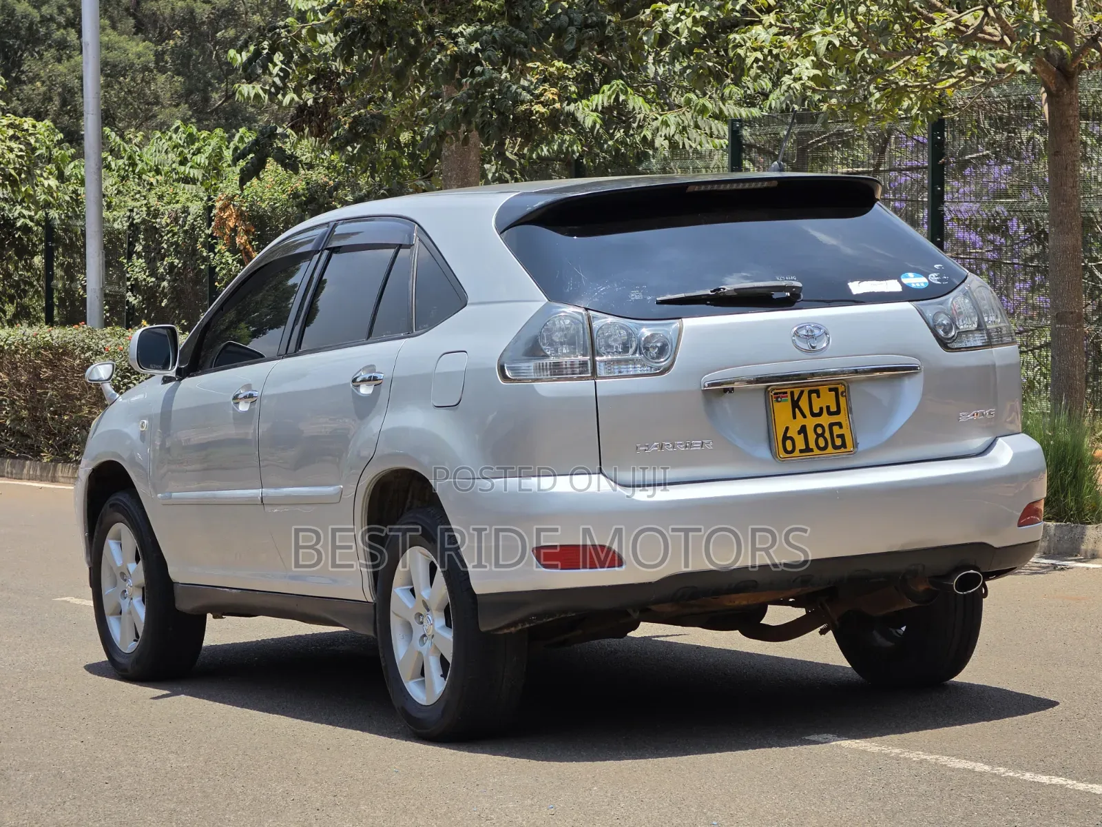 Toyota Harrier 2.4 2010 Silver
