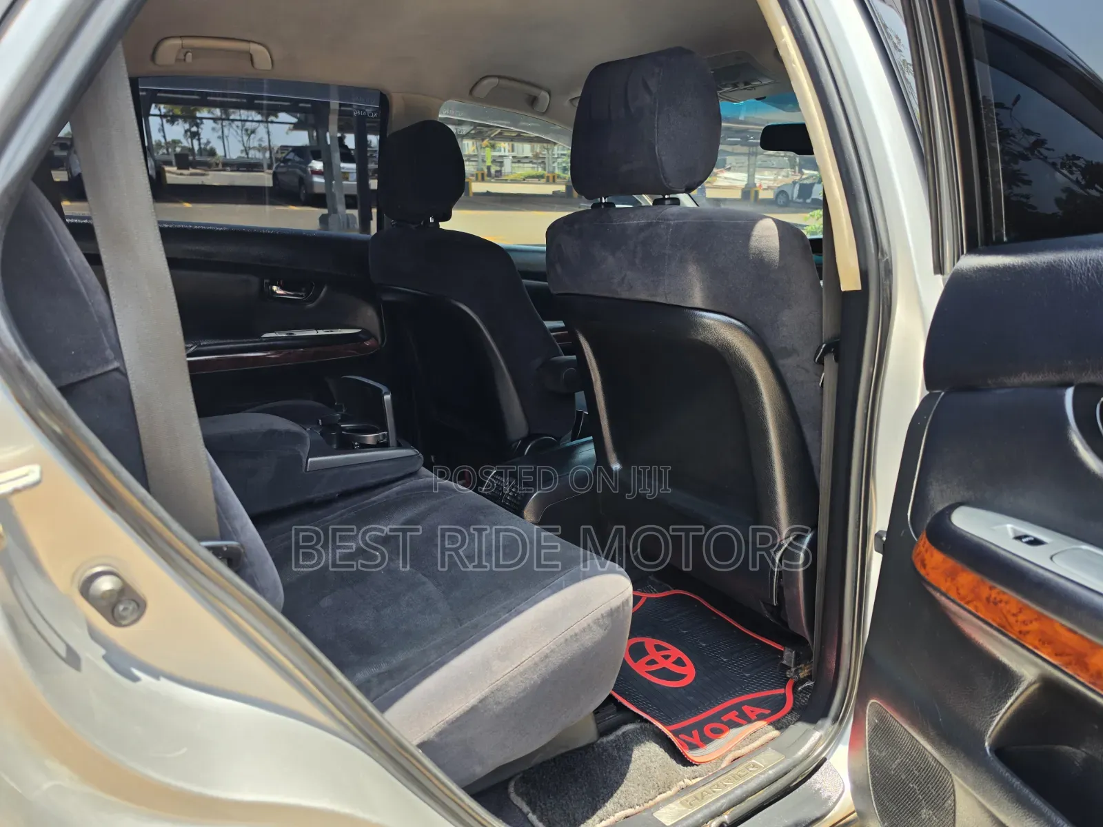 Toyota Harrier 2.4 2010 Silver
