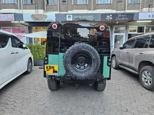 Land Rover Defender 1979 Green
