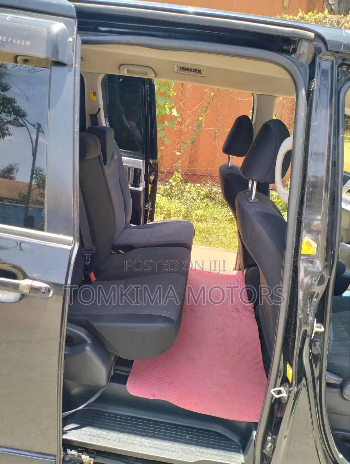 Toyota Voxy 2010 Black