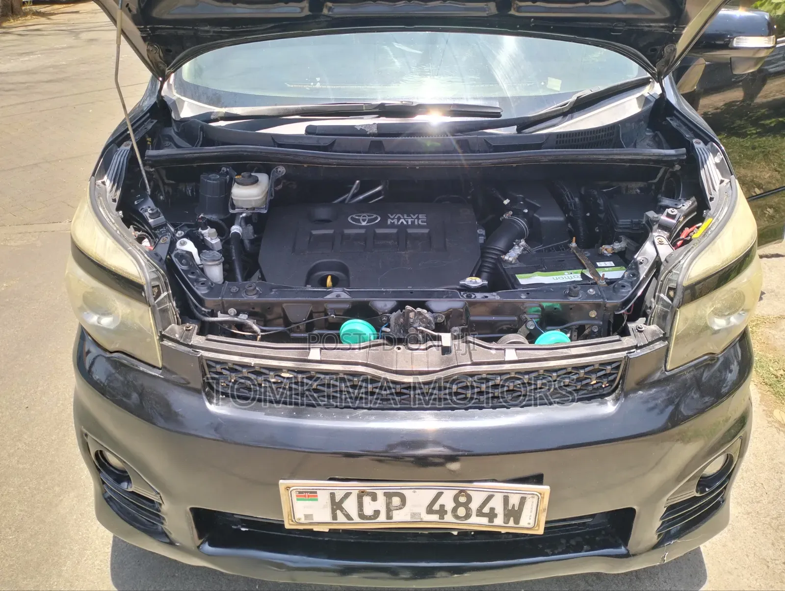 Toyota Voxy 2010 Black
