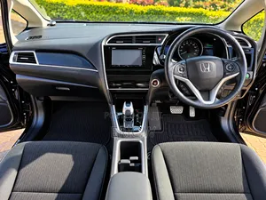 Honda Fit Shuttle 1.5 Hybrid 2WD 2019
