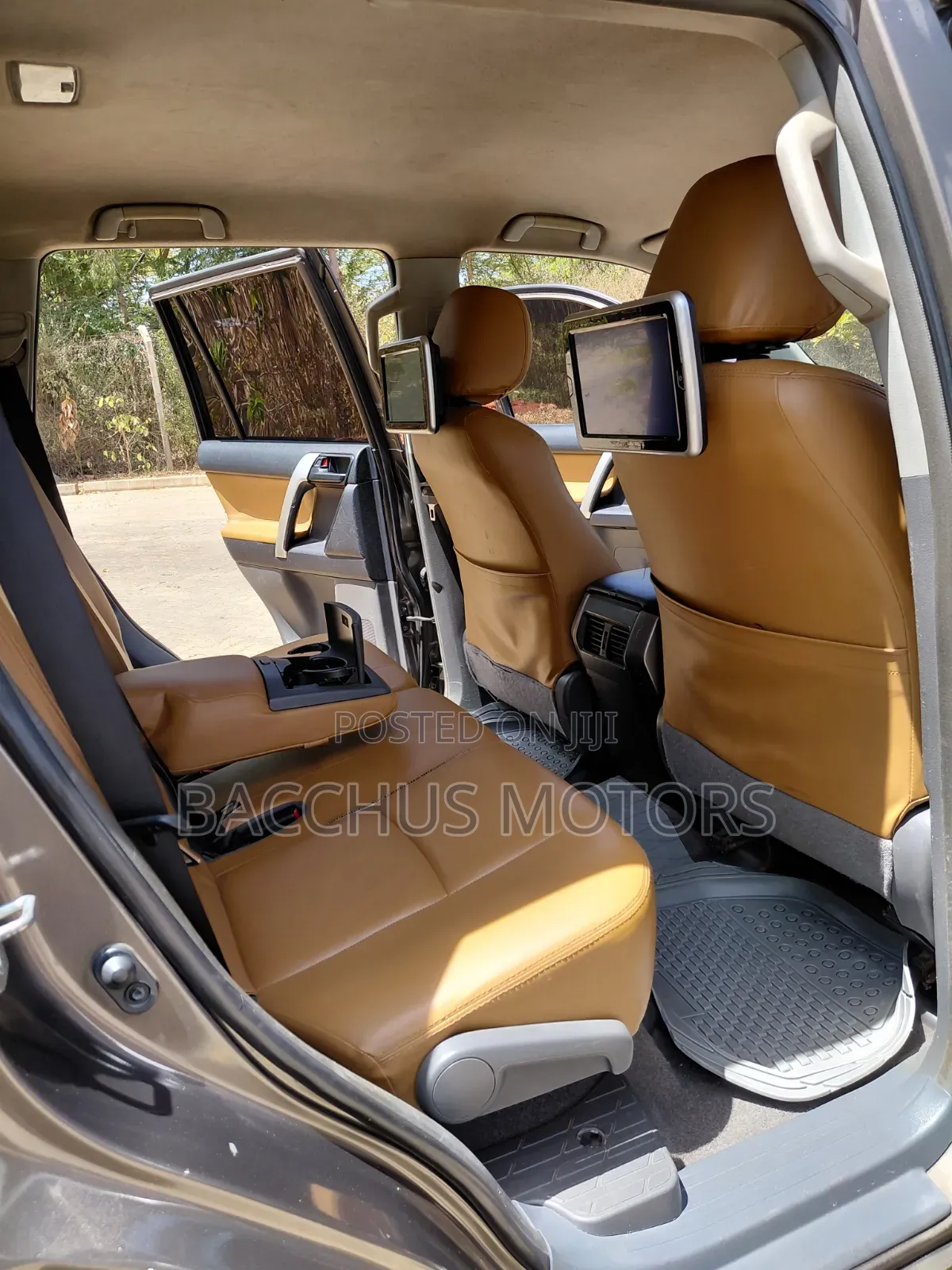 Toyota Land Cruiser Prado 4.0 Petrol TX-L 2010 Brown