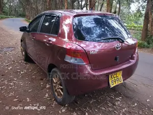 Toyota Vitz 2010 Maroon