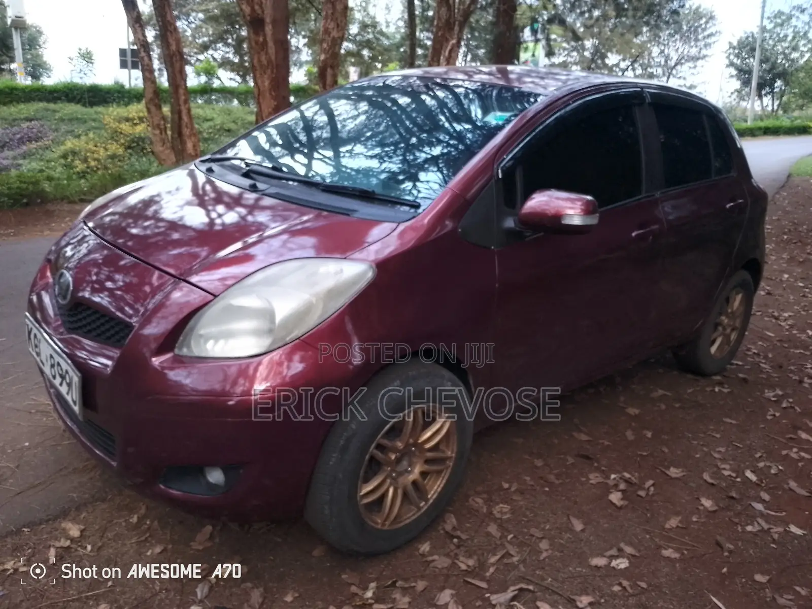 Toyota Vitz 2010 Maroon
