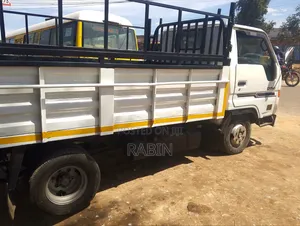 Toyota Dyna 2007 White