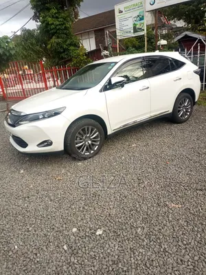 Toyota Harrier 2.0 2016 Pearl