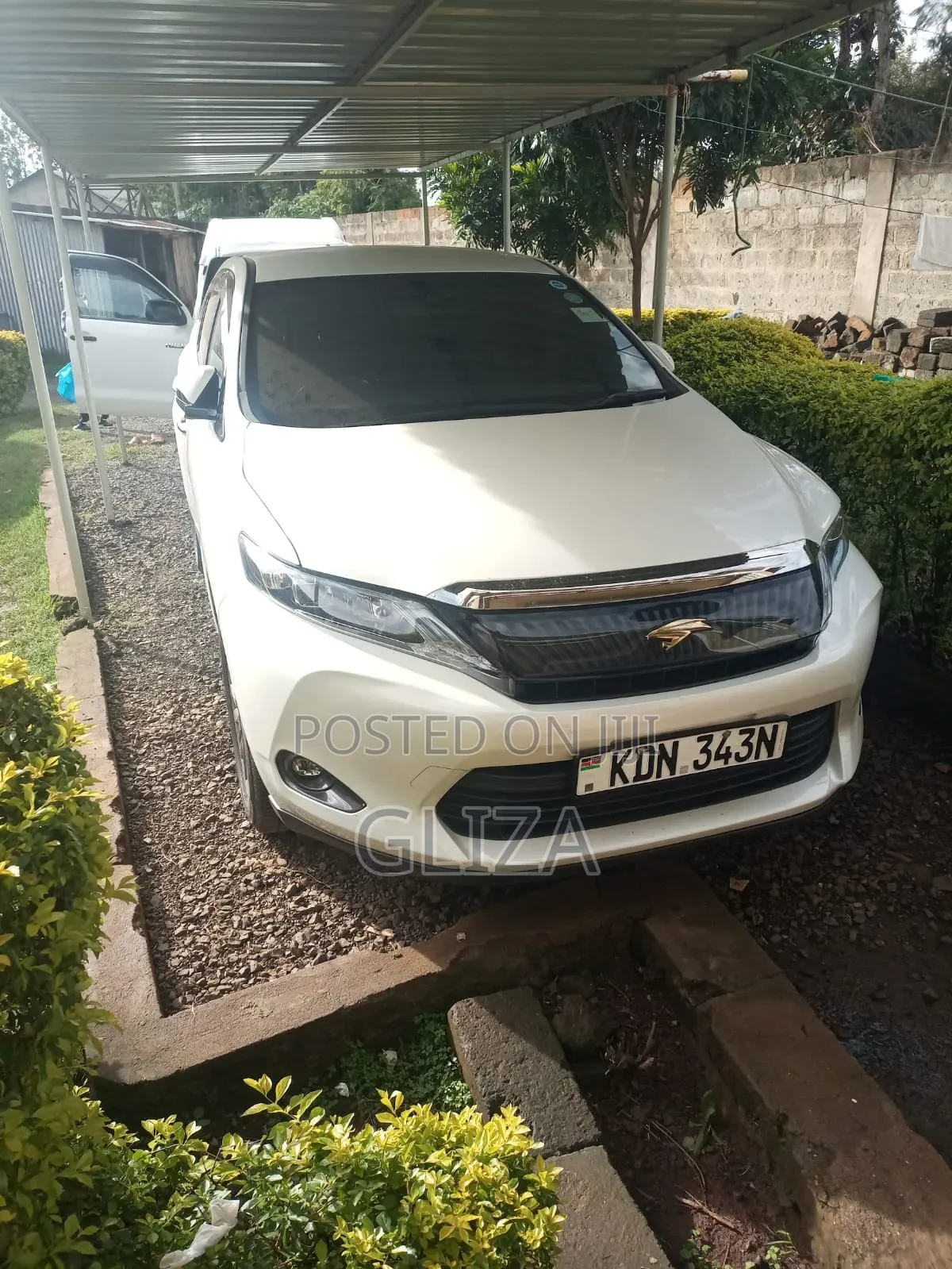Toyota Harrier 2.0 2016 Pearl