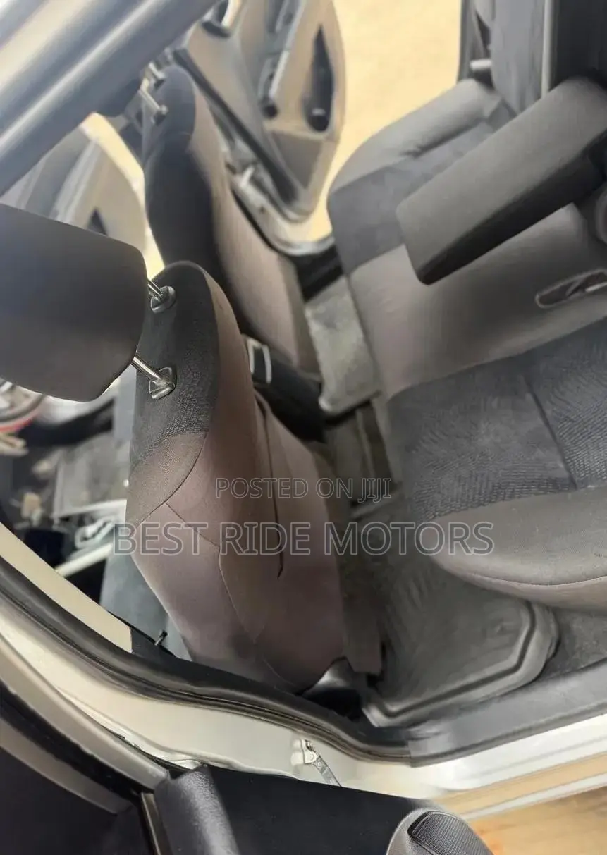Toyota Corolla Fielder 1.8 Petrol FWD 2014 Silver