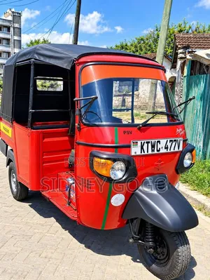 Piaggio Scooter 2023 Red