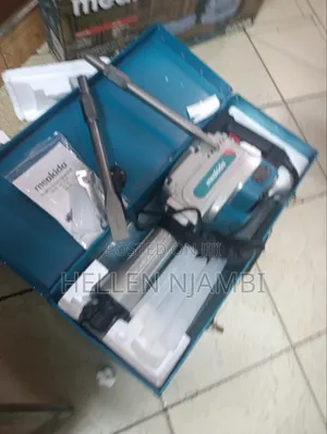Meakida 2200W Demolition Hammer Breaker