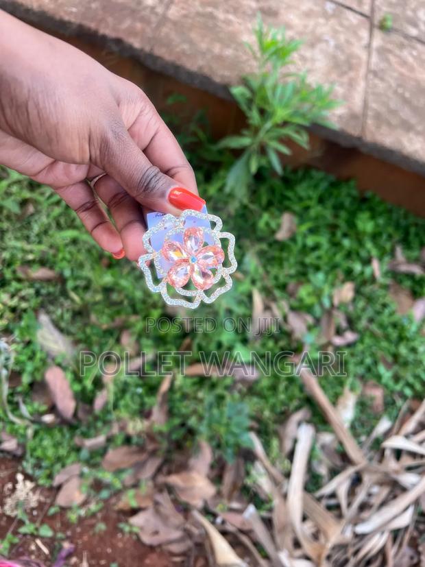 New Stylish Brooches - thumbnail 20