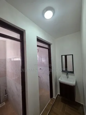 3bdrm House in Kenyatta Rd for rent
