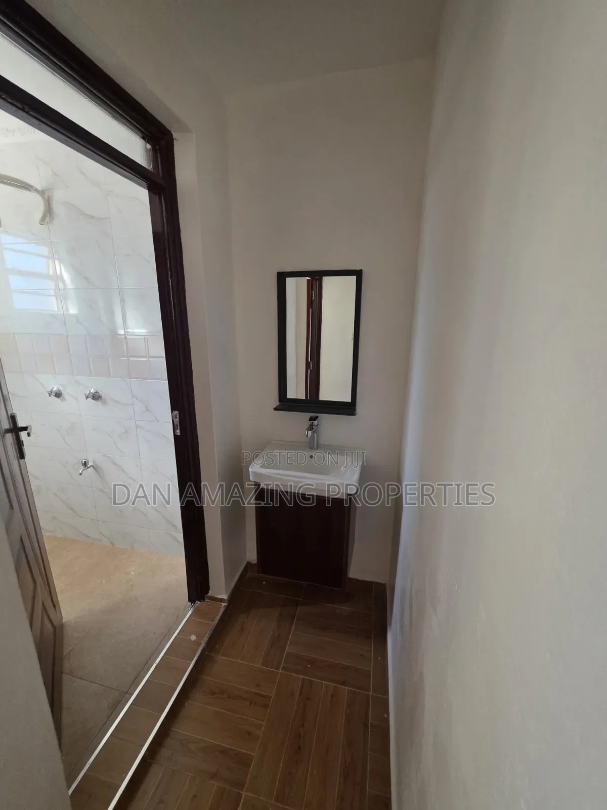 3bdrm House in Kenyatta Rd for rent